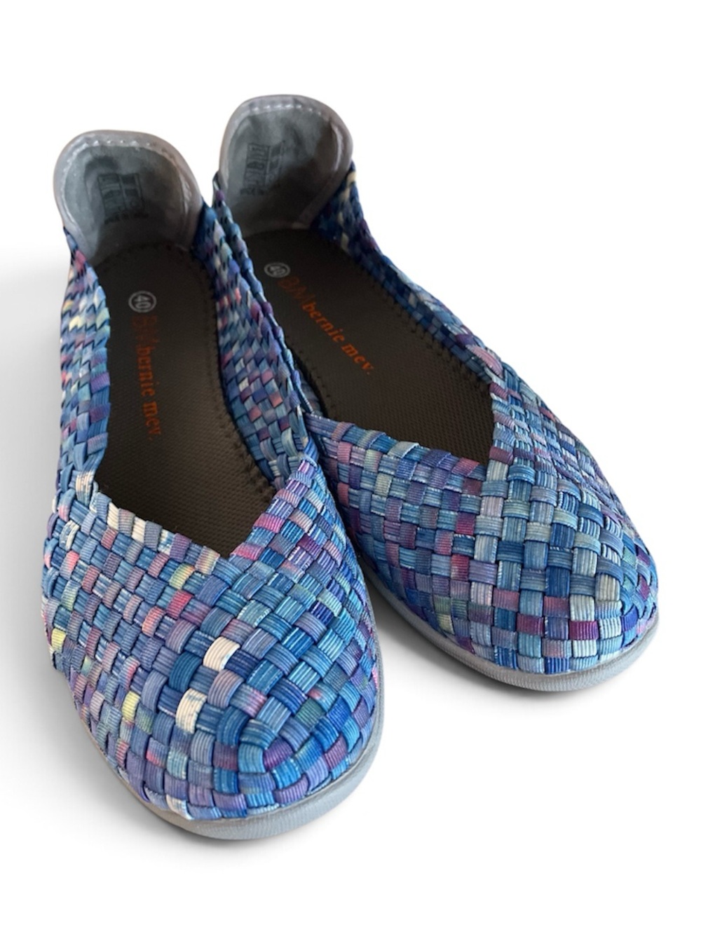 NIB bernie mev. Blue Multicolor Woven Slip-On Flats, 40